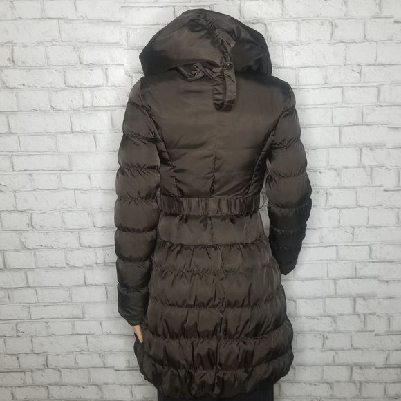 Stylish Outerwear Puffer With hood - Picture 3 of 9